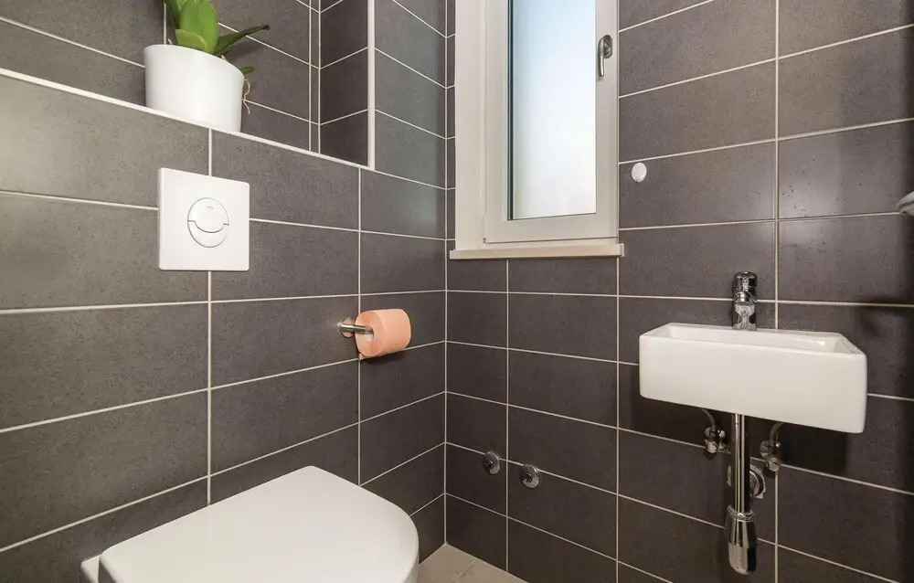 Stunning Home in Kastel Stafilic With Wifi and 3 Bedrooms