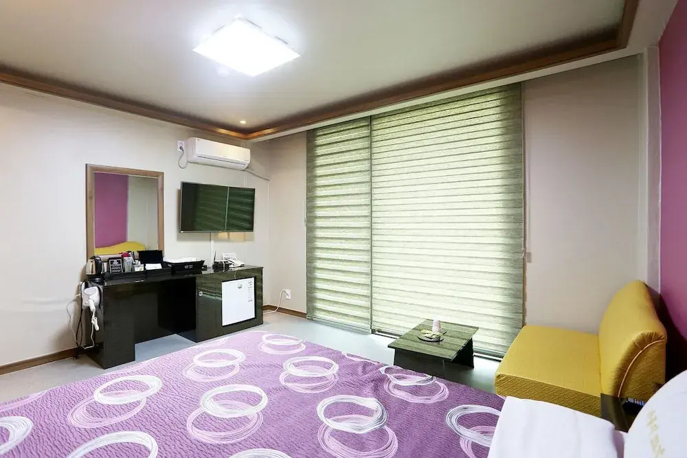 Lovely Motel