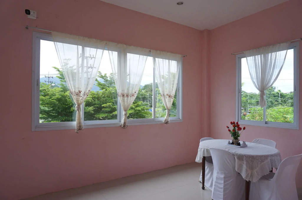 Norn Ranong Hostel