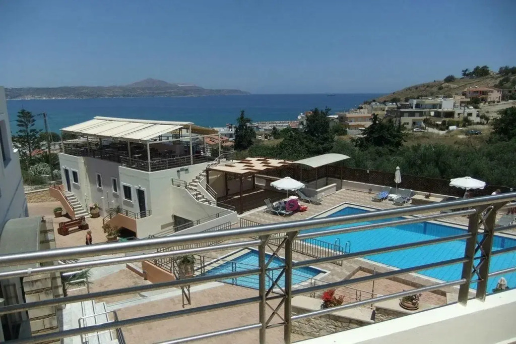 Sunrise Suites & Apartments