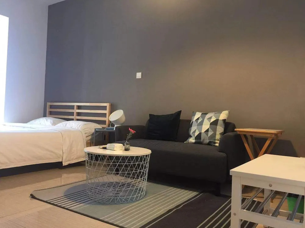 Guangzhou Easy Apartment