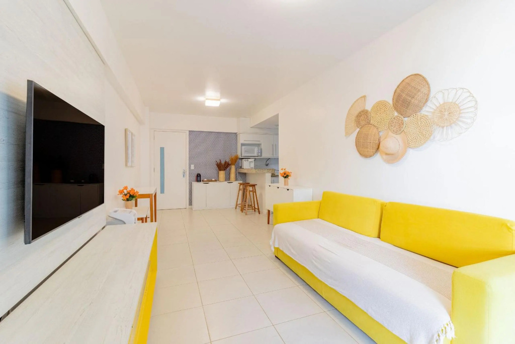 RV05 Excelente Quarto e Sala Pé na Areia