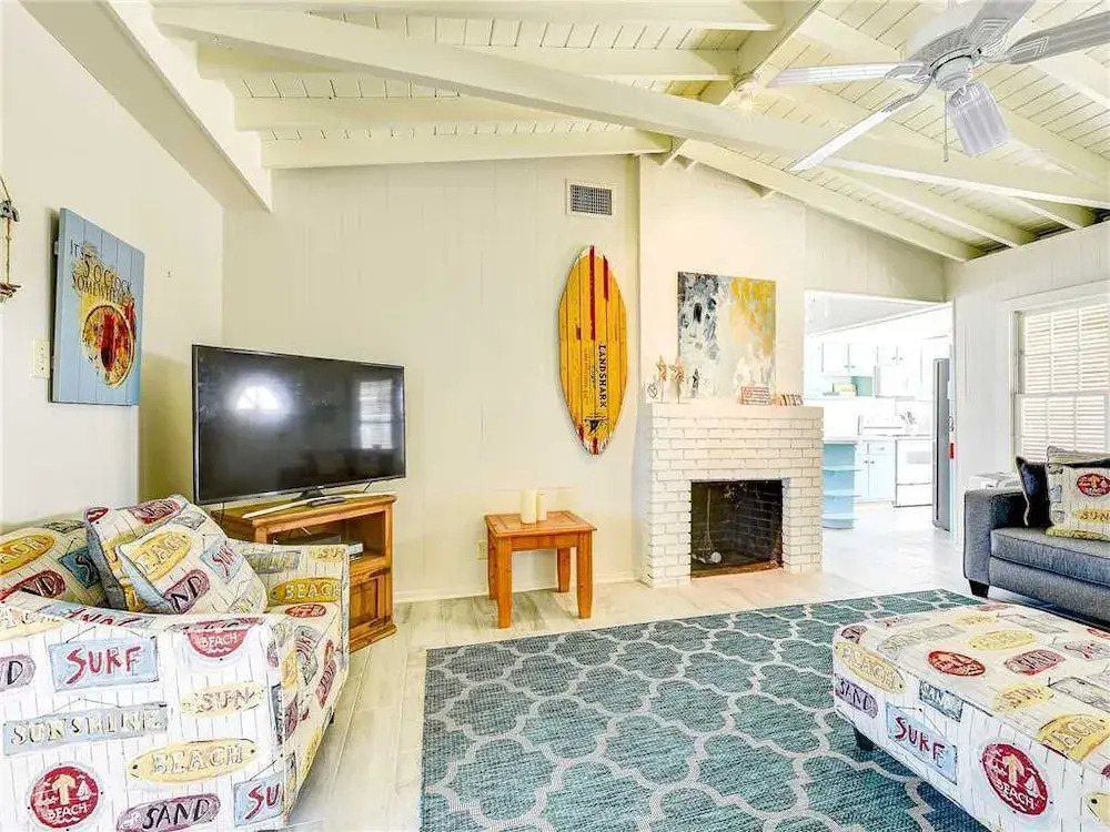 Three Palms by Vacation Rental Pros