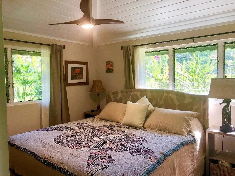 Private Kaanapali Cottage / Walk To The Beach/Serene Gardens cottage