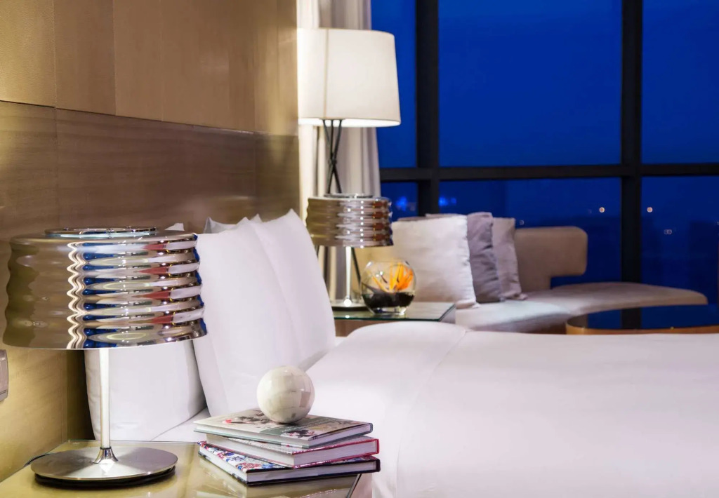 Renaissance Chengdu Hotel