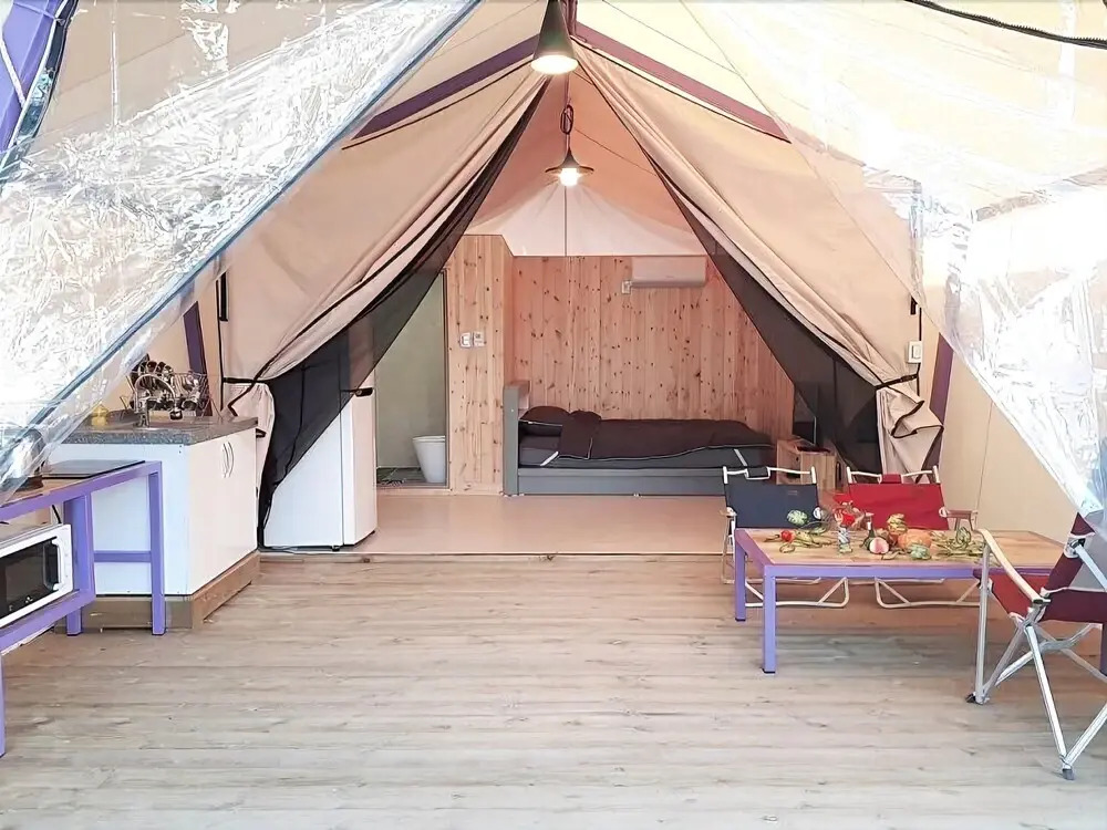 Aquamarine Glamping