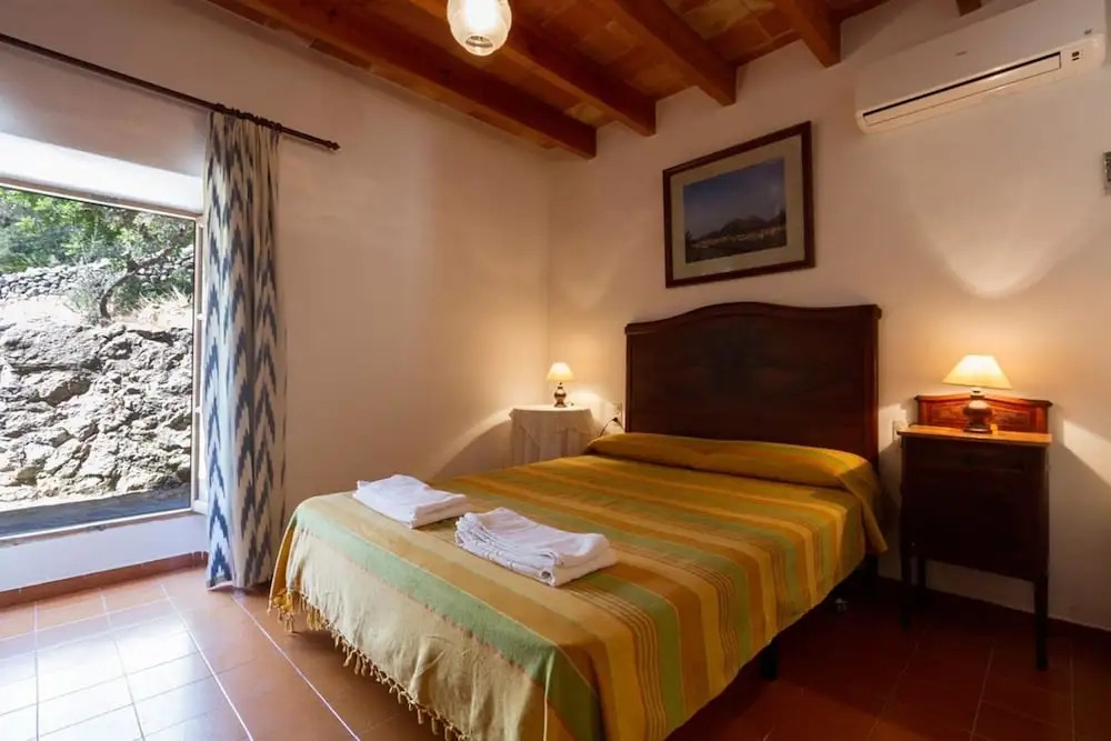 Villa - 5 Bedrooms with Pool and WiFi - 103125