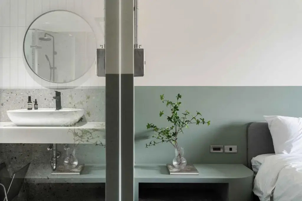 Lin Apartments by Olala Homes