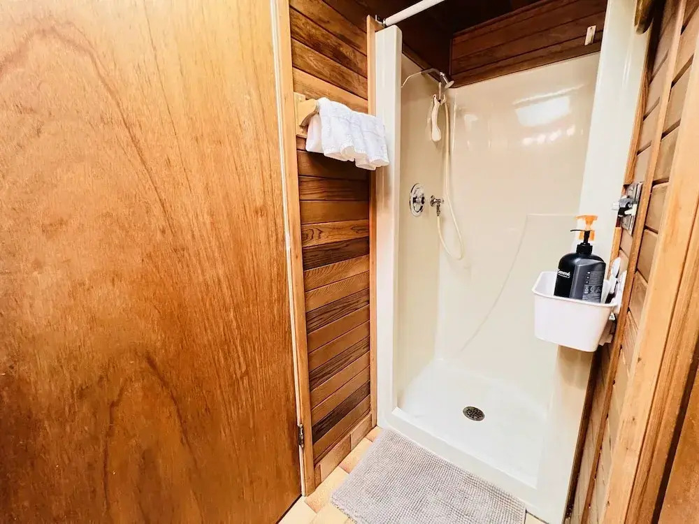 ART House Burnaby Two Bedrooms Suite