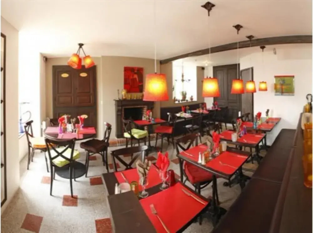 Aux 13 Arches-Logis Hôtel Restaurant