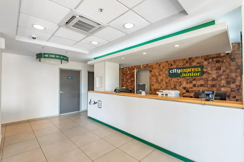 City Express Junior by Marriott Toluca Aeropuerto
