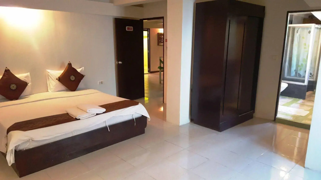 Chaweng Palace