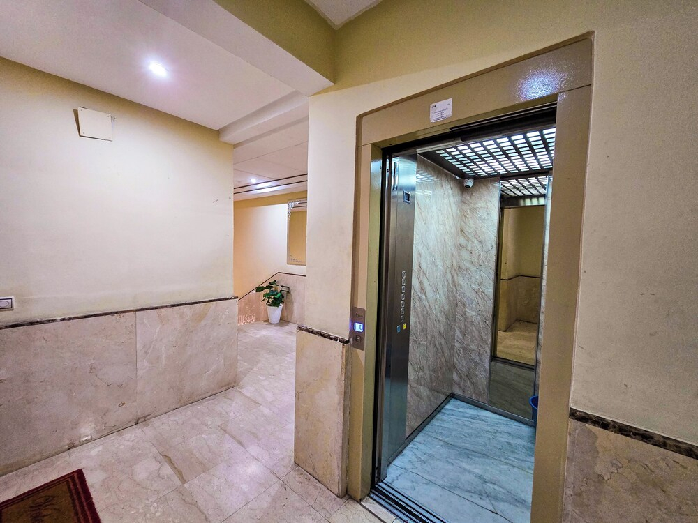 Luxor Home - Spacious & proximity to CFC
