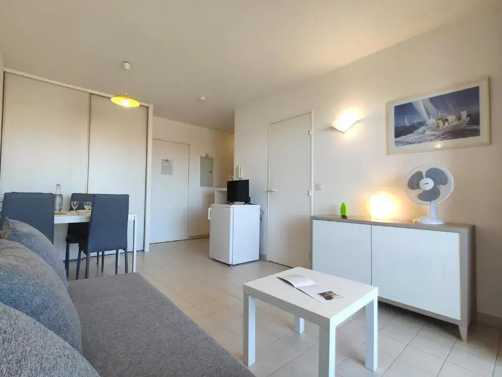 Appartement Juan les Pins, 2 pièces, 4 personnes - FR-1-252-164