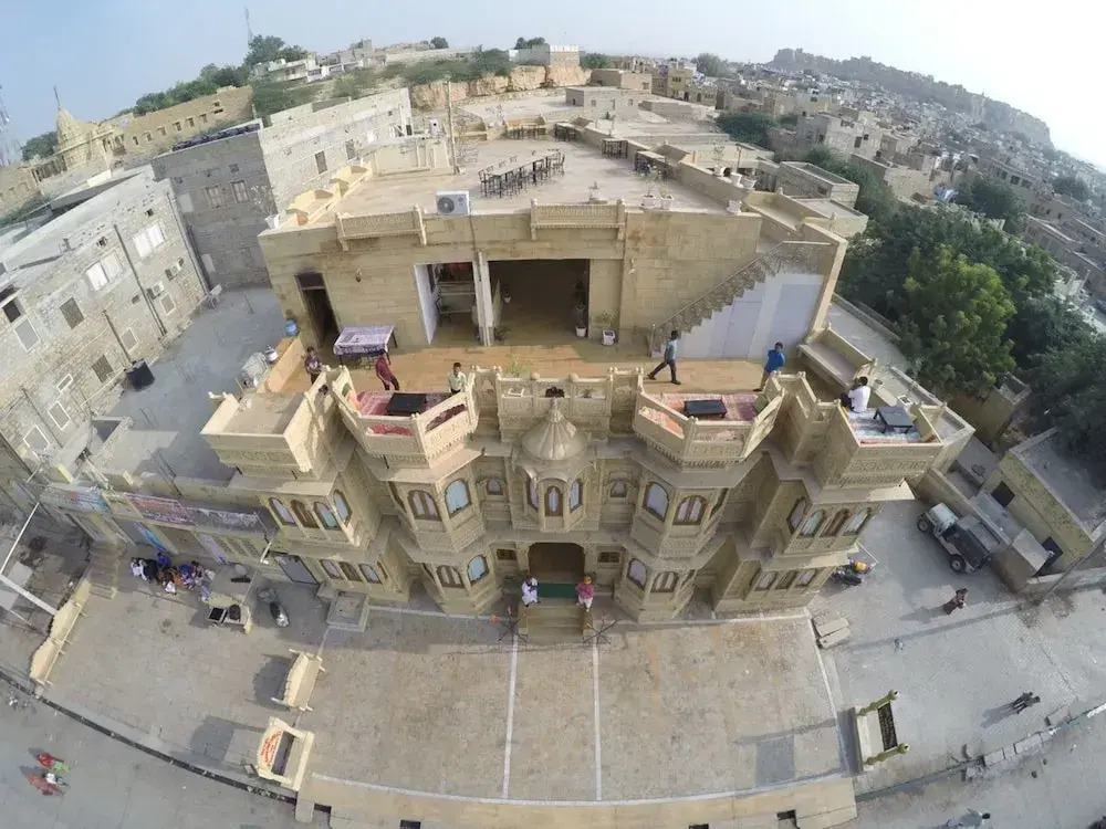 Vista Rooms at Patwa Haveli Road