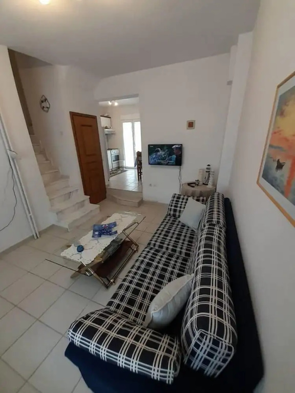 Impeccable 2-bed House in