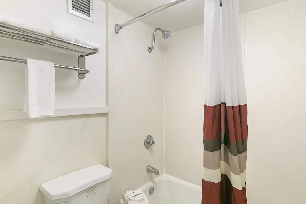 Holiday Inn Forsyth-I-75 (Exit 186)