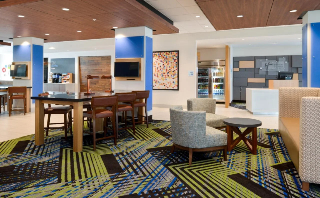 Holiday Inn Express & Suites - Ottumwa by IHG
