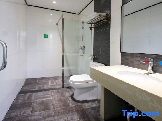 Delicacy and Warm·Gardenia Blossom Hotel (Jingzhou Jianghan North Road First People's Hospital)