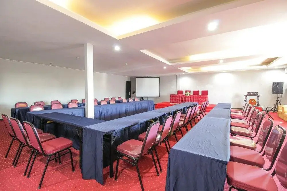 Hotel Makassar Marine