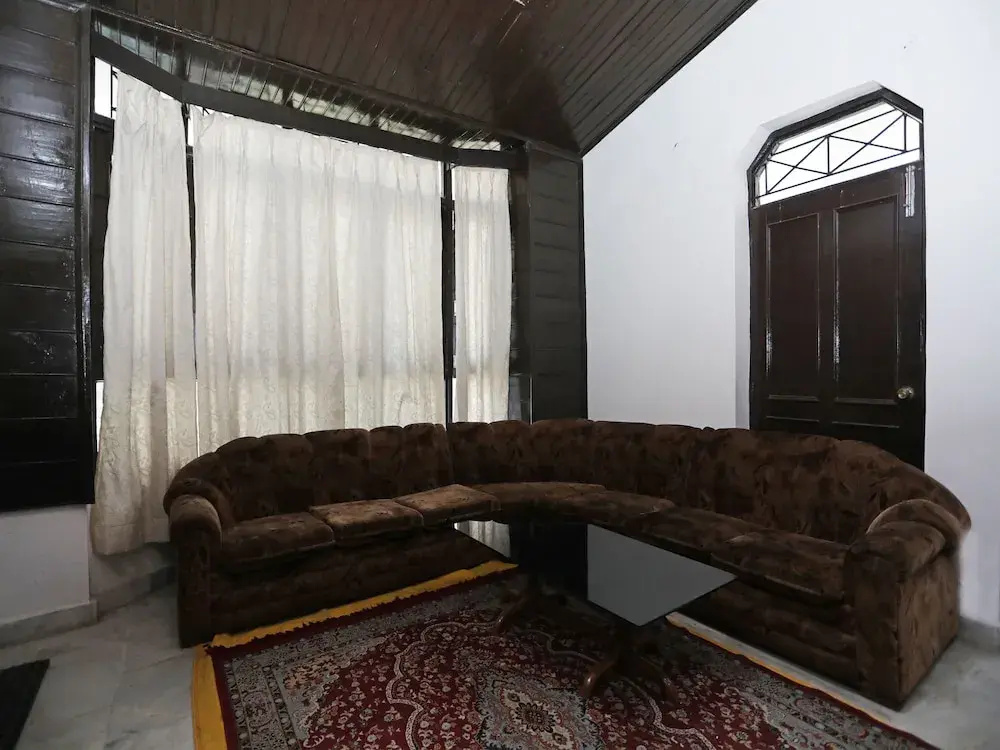 OYO 13157 Home 2BHK Lake View Ayarpatta Nainital