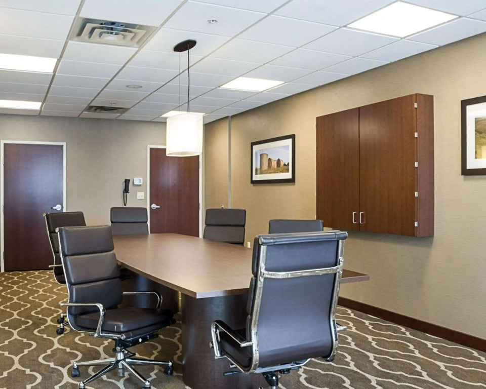 Comfort Suites Fargo Medical Center