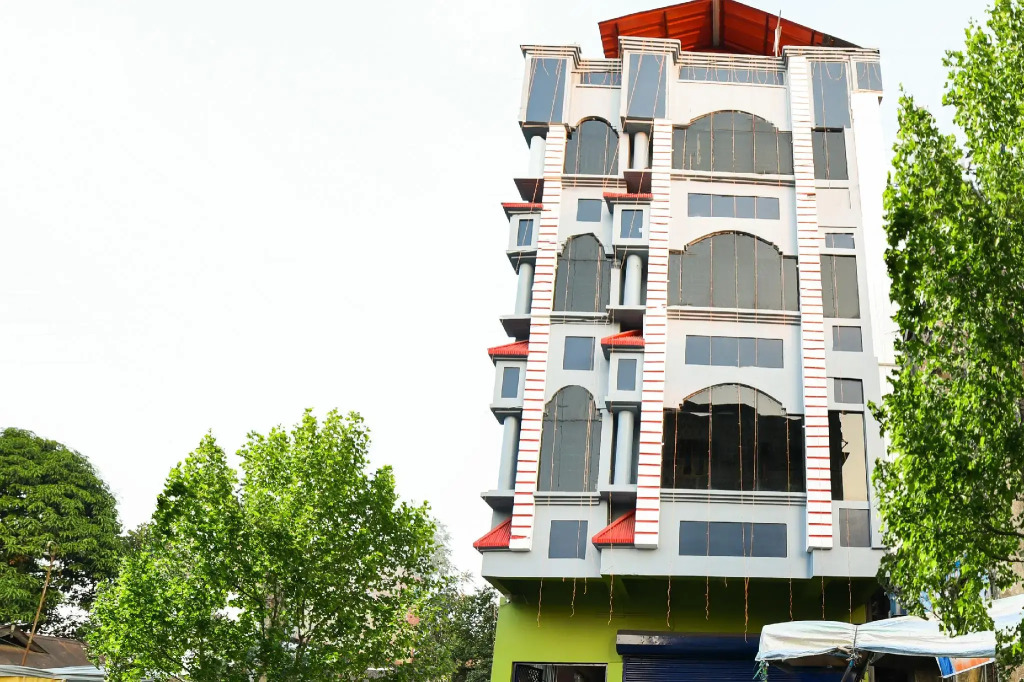 Capital O 46459 Hotel Elite Grand