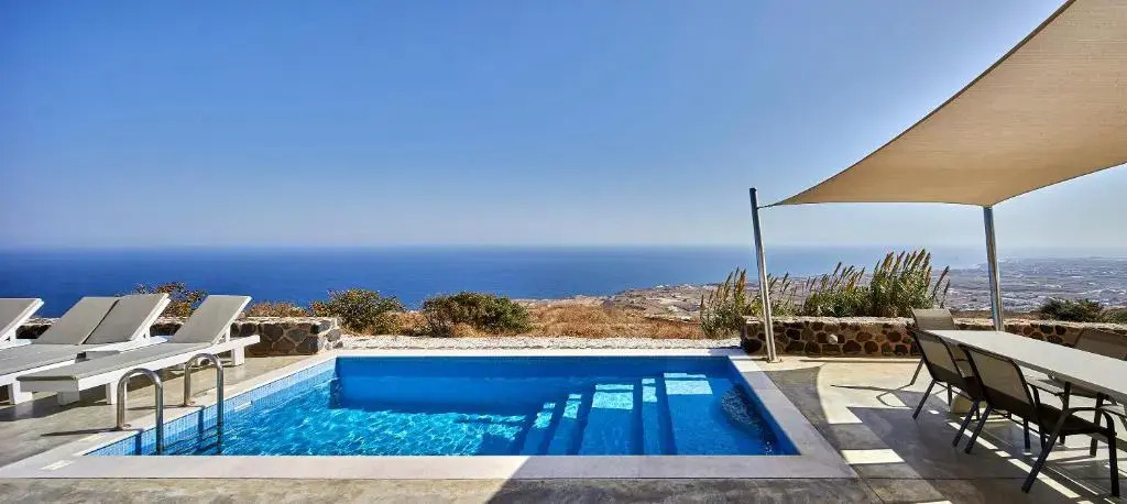 Theano Cave Suites & Villas