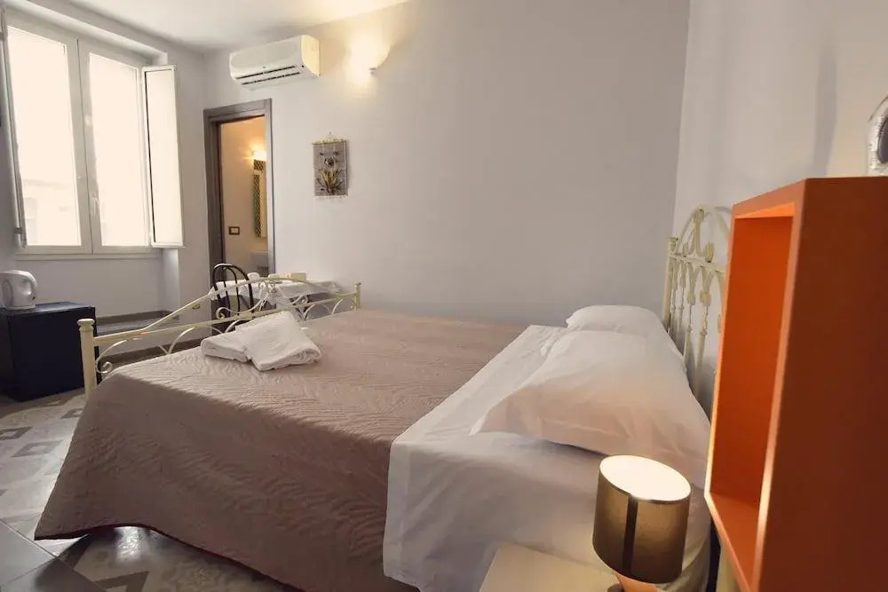 Netta Rooms
