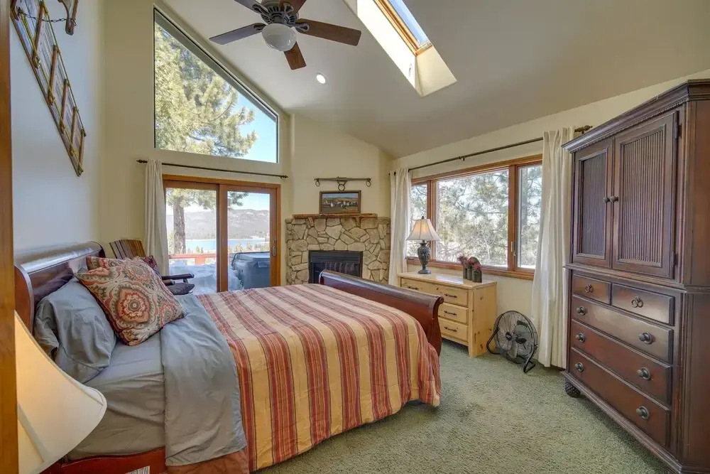Spacious Big Bear Cabin Rental - 1 Mi to Lake!