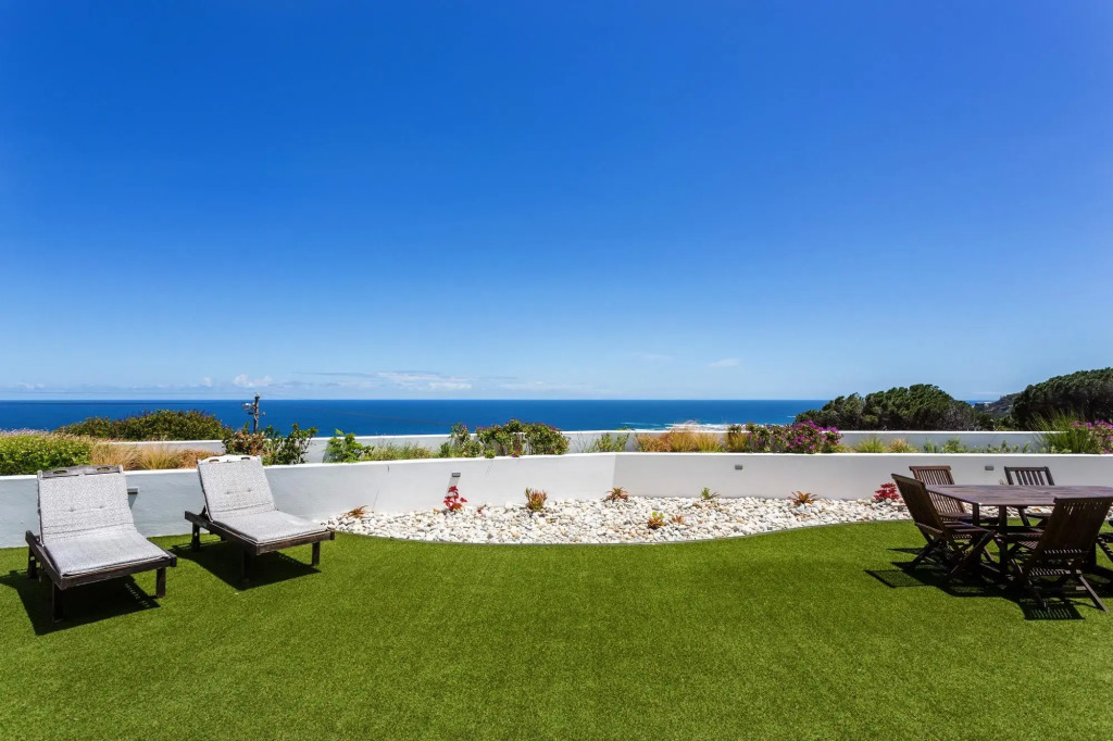 Casa Blanca - Camps Bay
