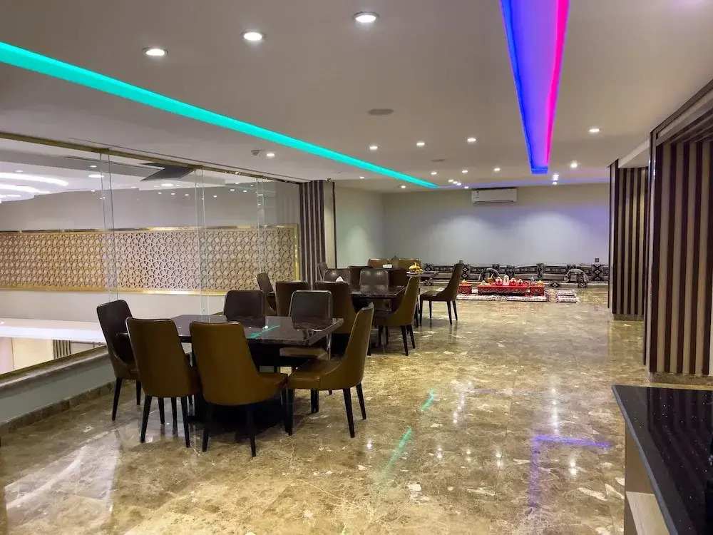 معلم المدينة للشقق الفندقية City Landmark Hotel Suites