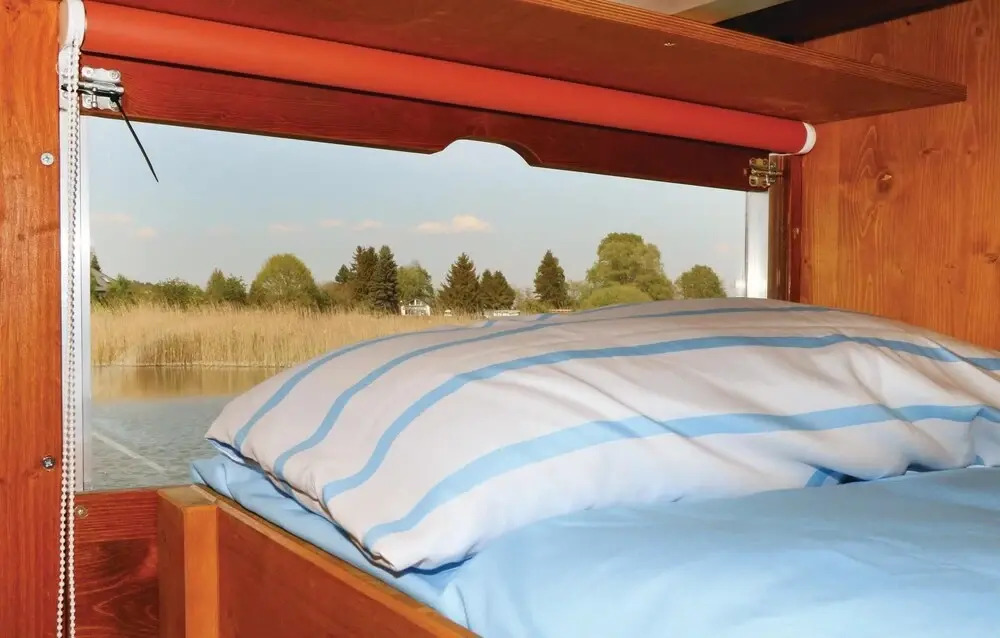 Nice Ship/boat in Radewege With 2 Bedrooms
