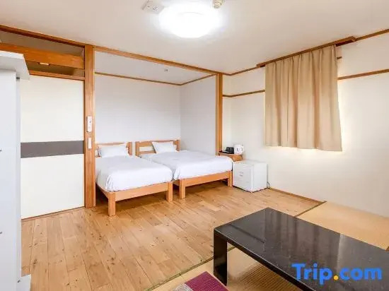 Wasuki Base Biwako Guest House