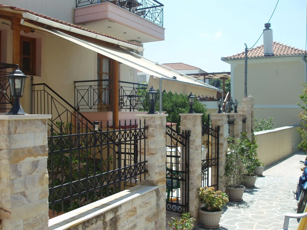 Hellen Studios