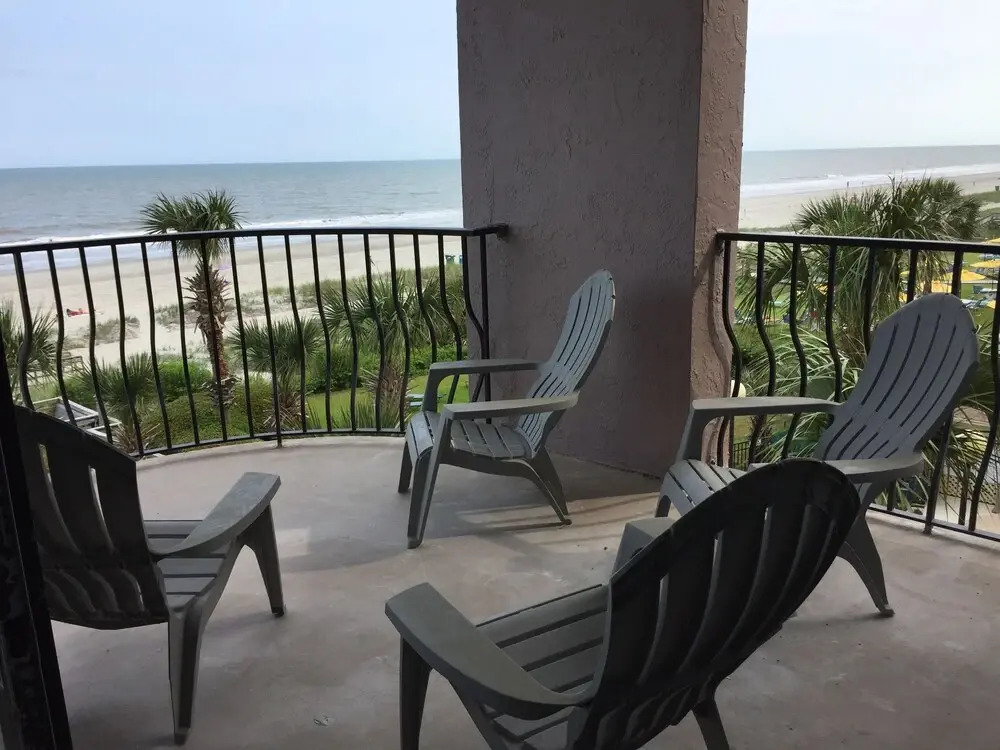 Palms Resort