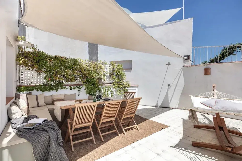 Budu - 2 Bedrooms and Terrace in Trafalgar