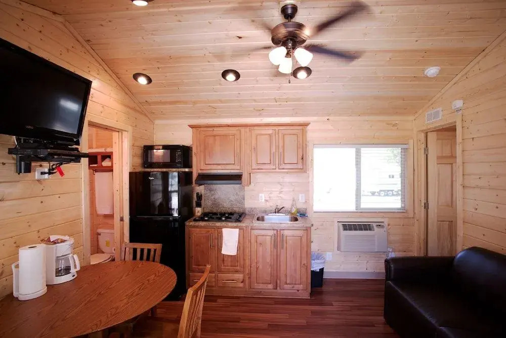 Morgan Hill RV Resort - Campsite
