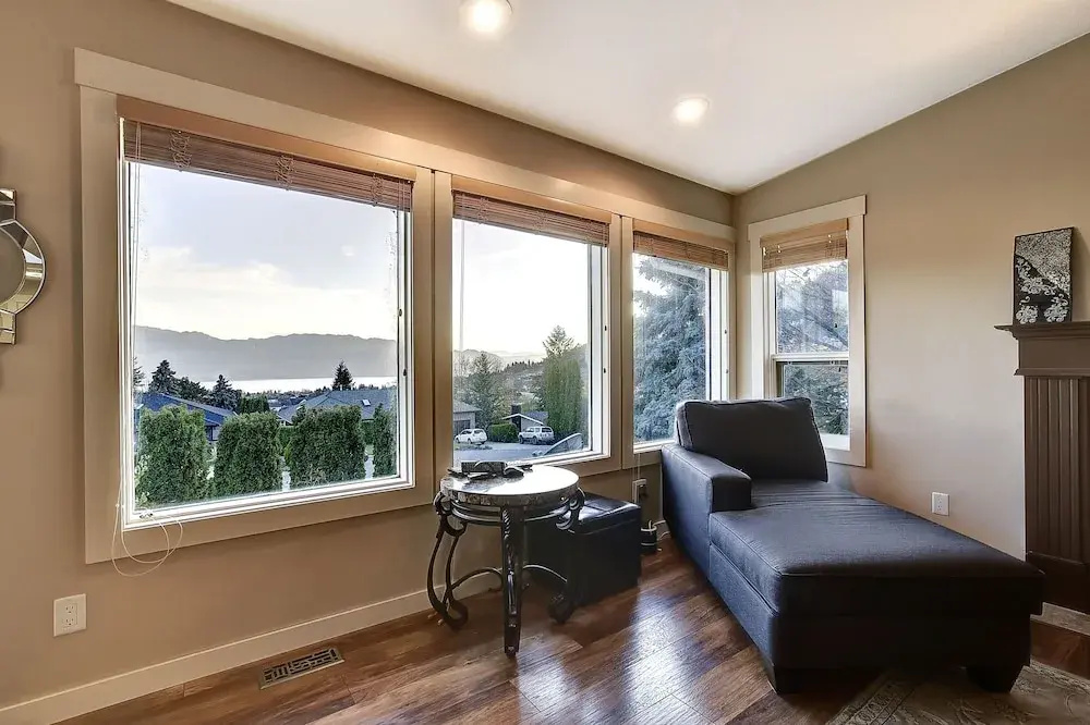 Beautiful Rodee Homestay -west Kelowna
