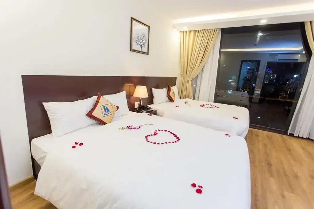 Apple Hotel