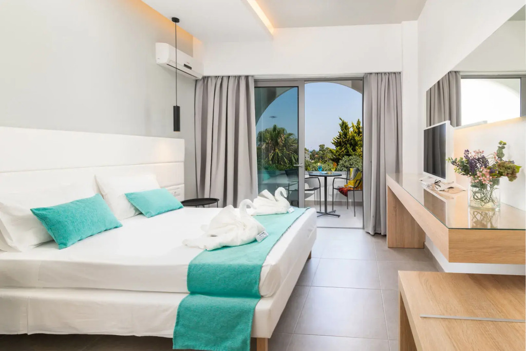 Happy Days Hotel, Adults Only