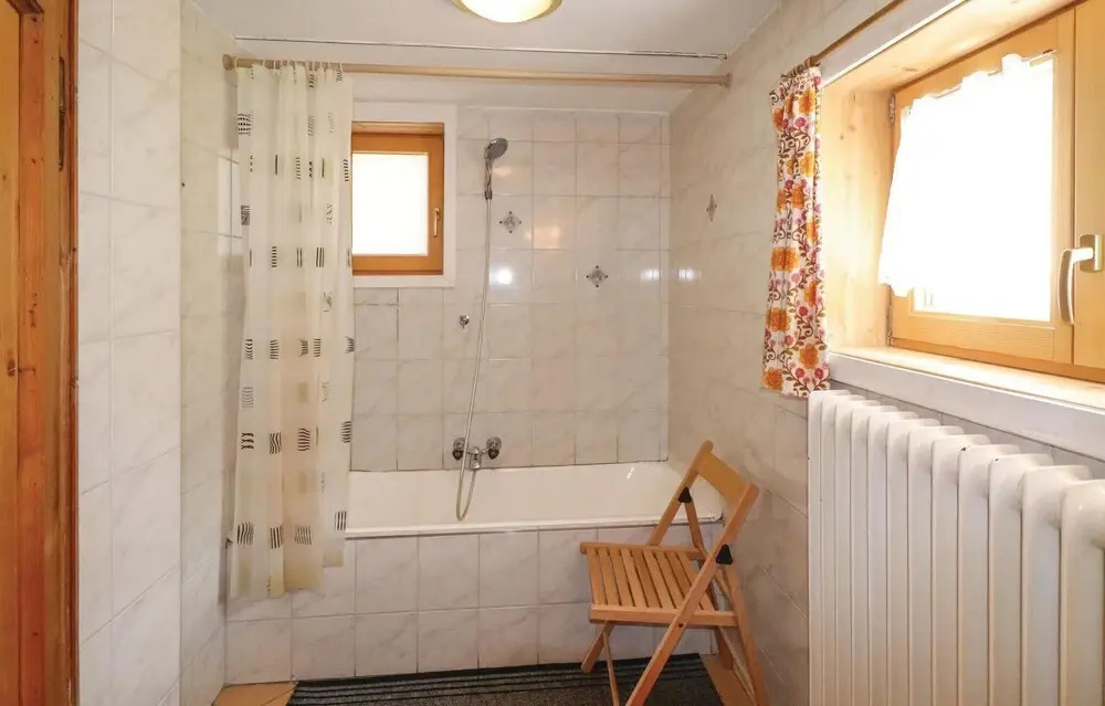 Beautiful Home in Gargellen With 5 Bedrooms and Wifi