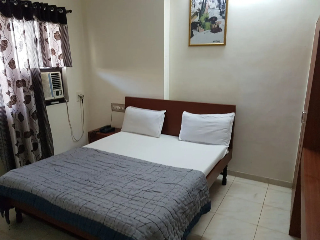 Hotel Dhruv Palace