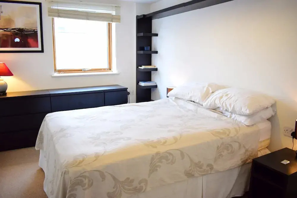 1 Bedroom Apartment In Greater London