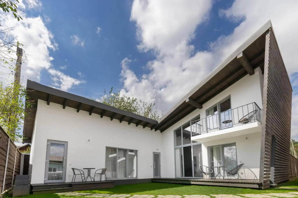 Cottage RoKSa 2 з басейном