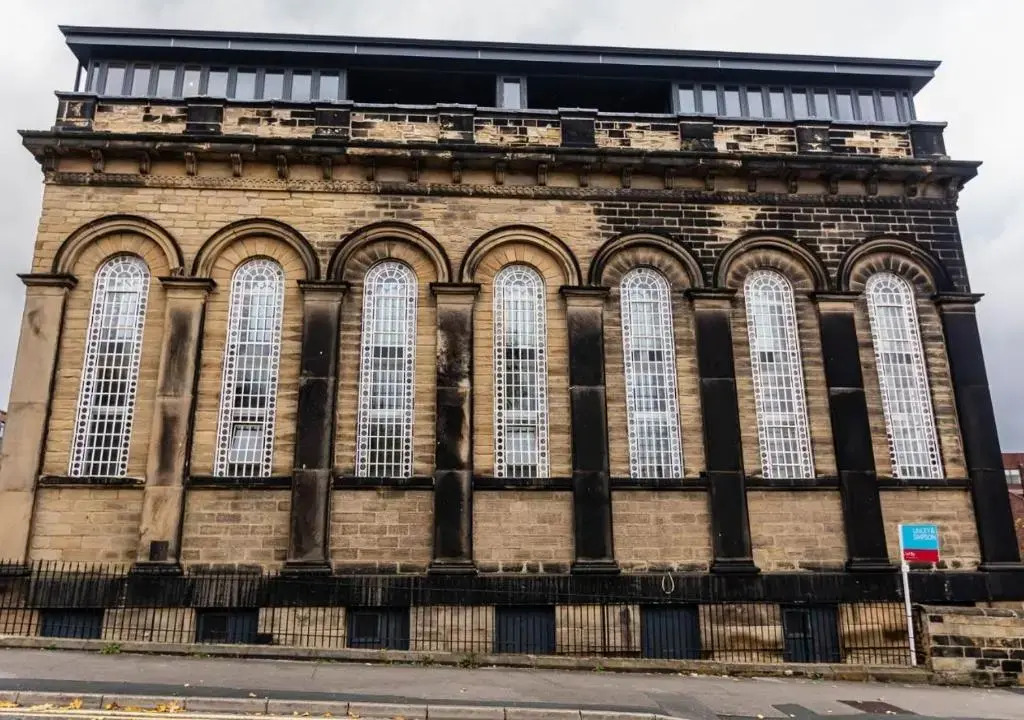 Lux Duplex Apartment 19th Century Chapel Wakefield Centre