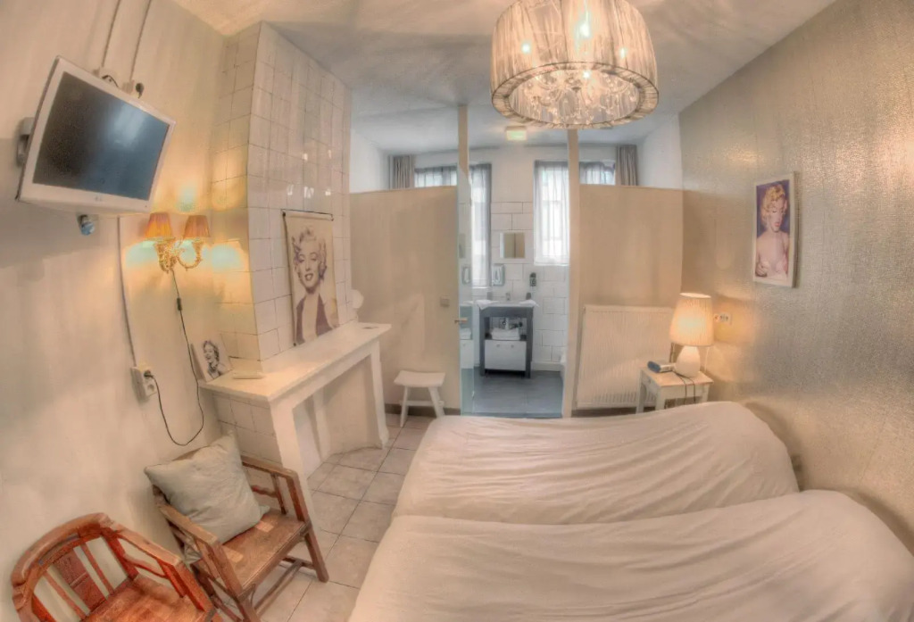 Hotel Urban Dreams