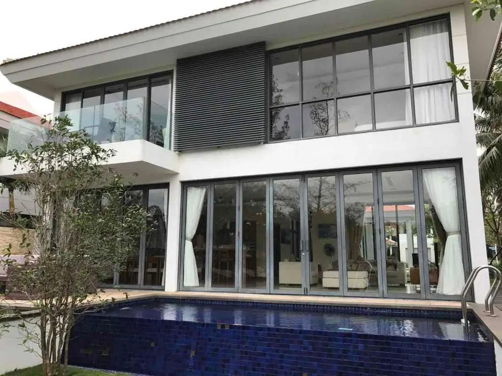4 Bedroooms Villas