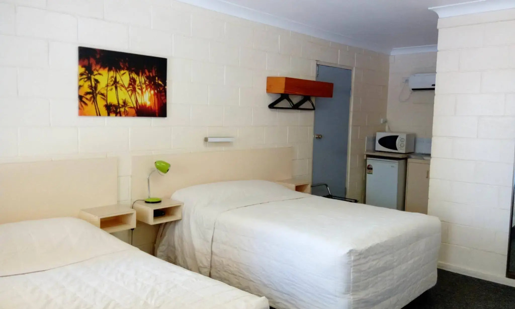 Sail Inn Motel