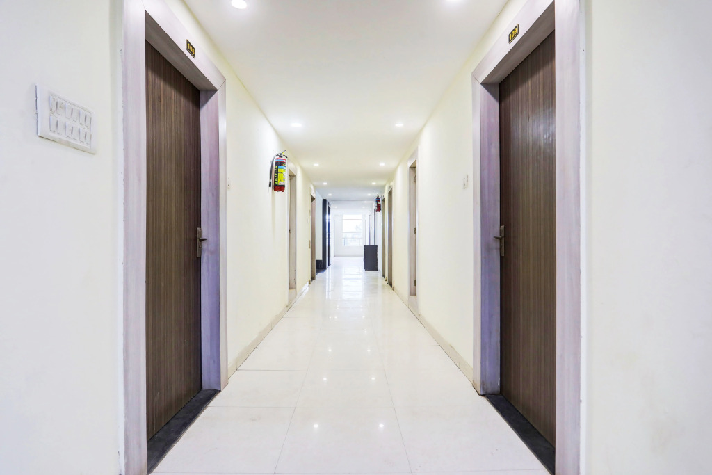 Townhouse Oak Bhopal Aashima Mall